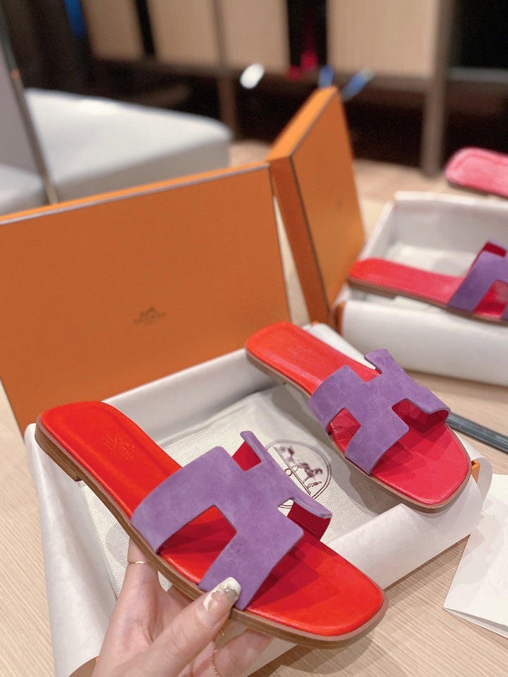 Hermes 0RAN Sandals in Violet Purple Suede and Cherry Red Calfskin