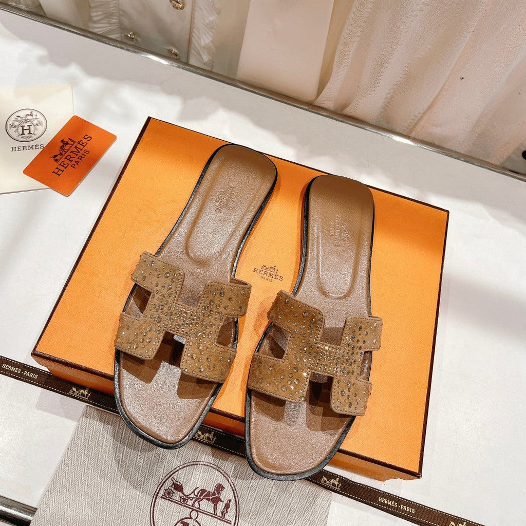 Hermes 0RAN Sandal Caramel Lambskin Attach Crystals