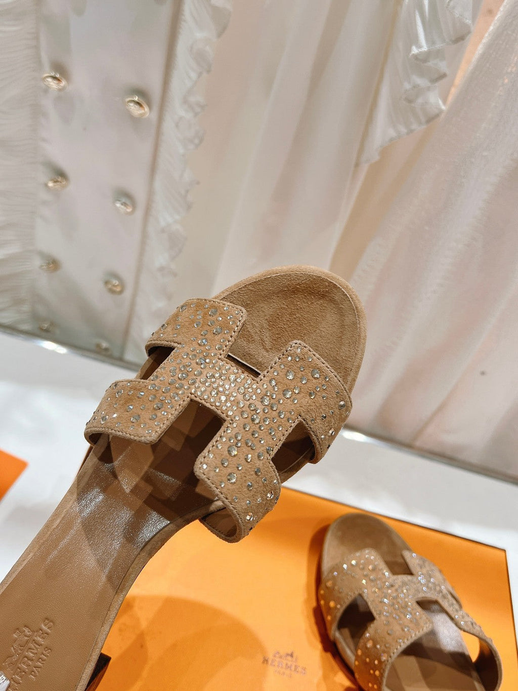Hermes 0ASIS Sandals Caramel Lambskin Attach Crystal