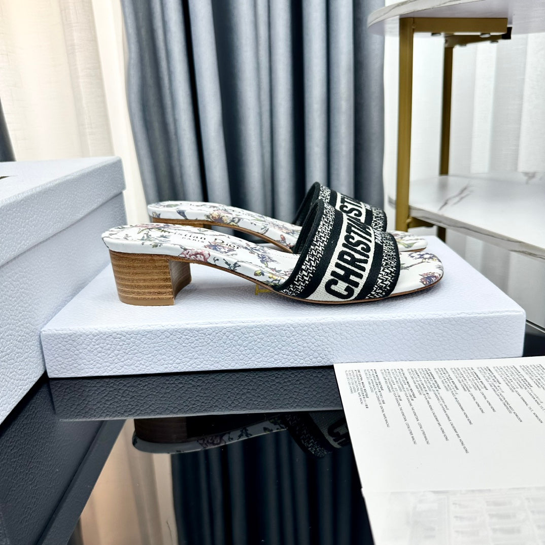 Dior CD Mule Dway Heeled Slide 45mm Style 82