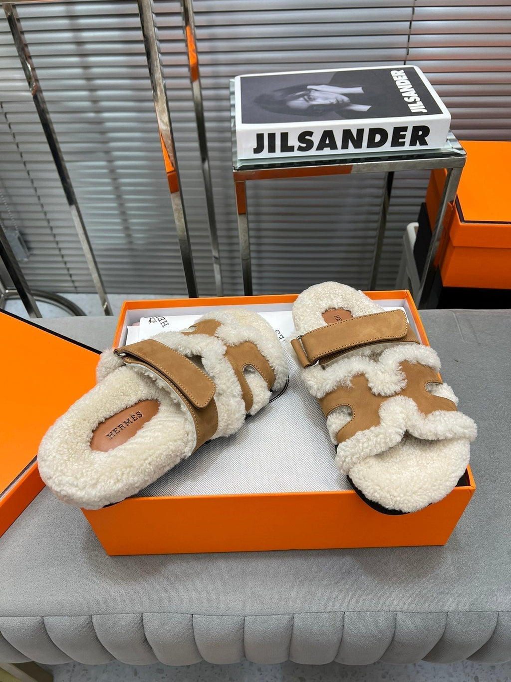 Hermes Chypre Slippers in Beige Lamb Wool and Peru Brown Suede