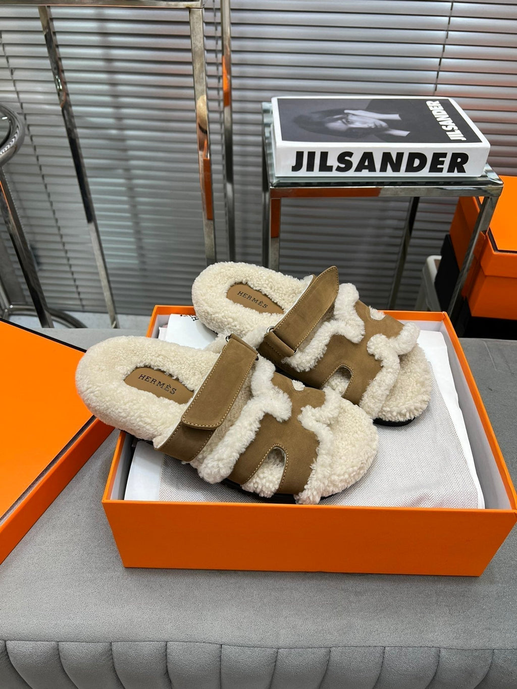 Hermes Chypre Slippers in Beige Lamb Wool and Light French Beige Suede