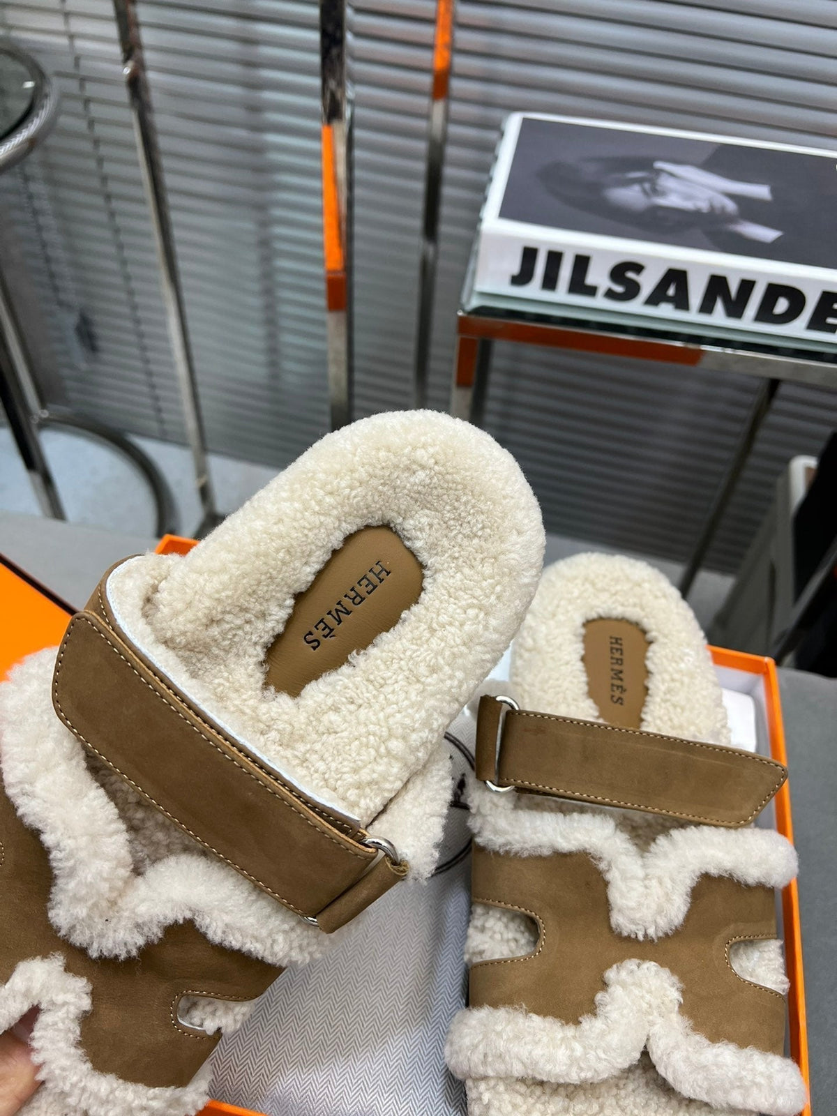 Hermes Chypre Slippers in Beige Lamb Wool and Light French Beige Suede