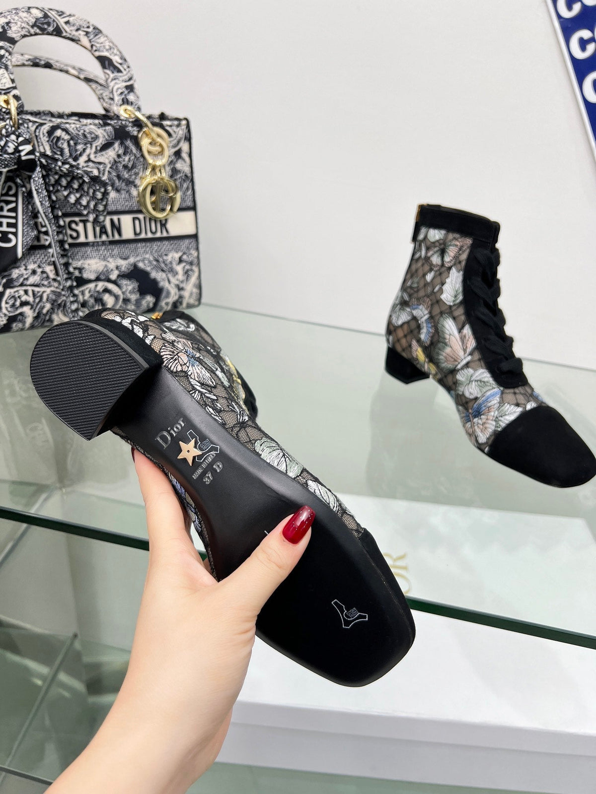 Dior 25S Naughtily-D Ankle Boots 35 mm in Black Mesh Tulle and Suede Style 3