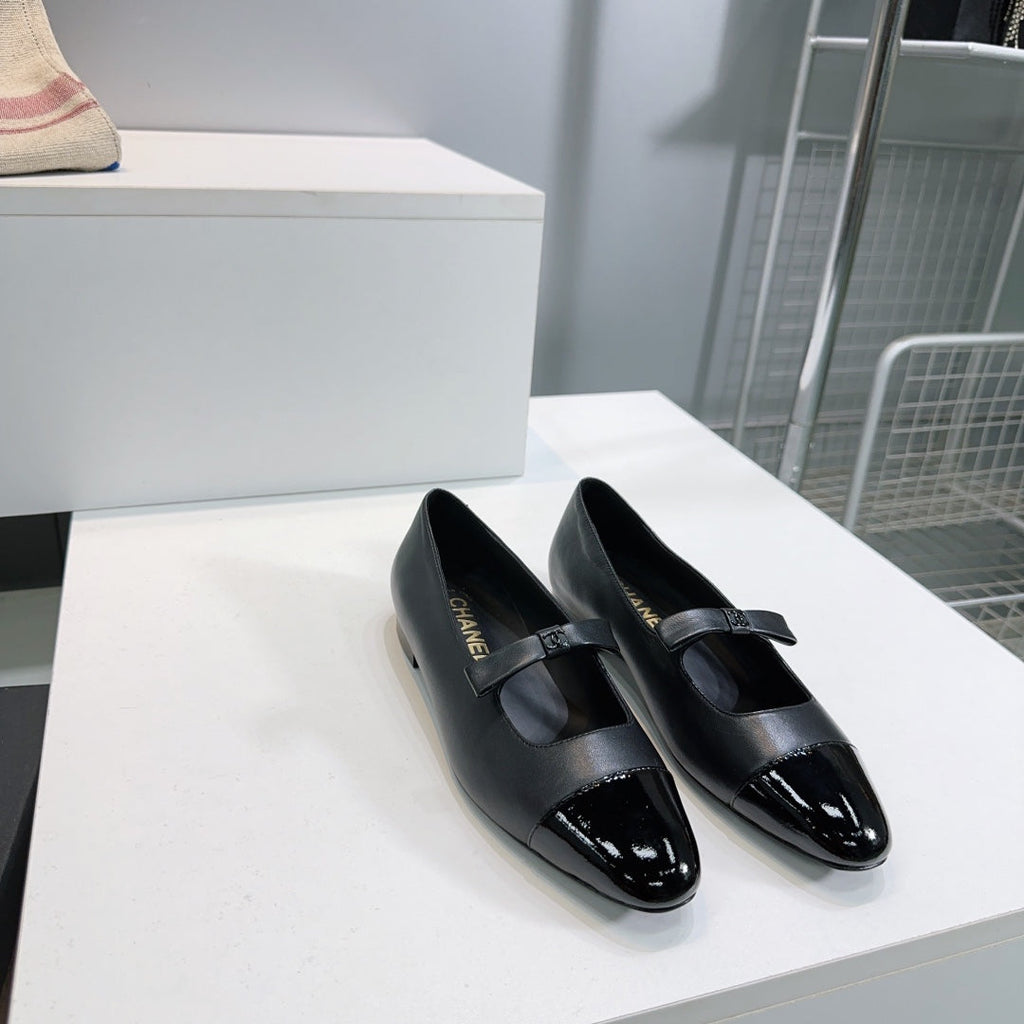 Chanel Flat Mary Jane Shoes 25S in Black Glossy Lambskin with Bow