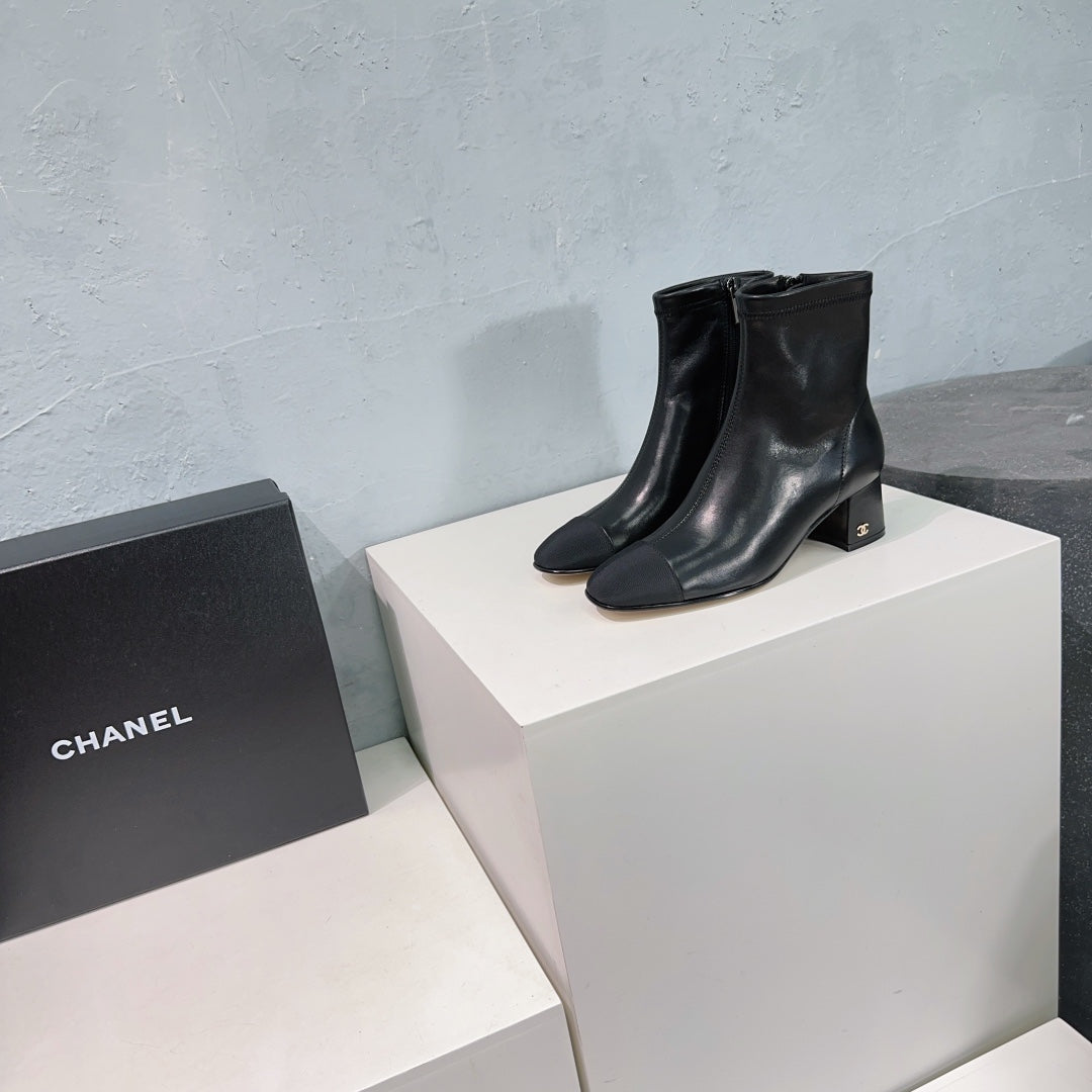 Chanel Ankle Boots 25S 45 mm in Black Lambskin with Zipper