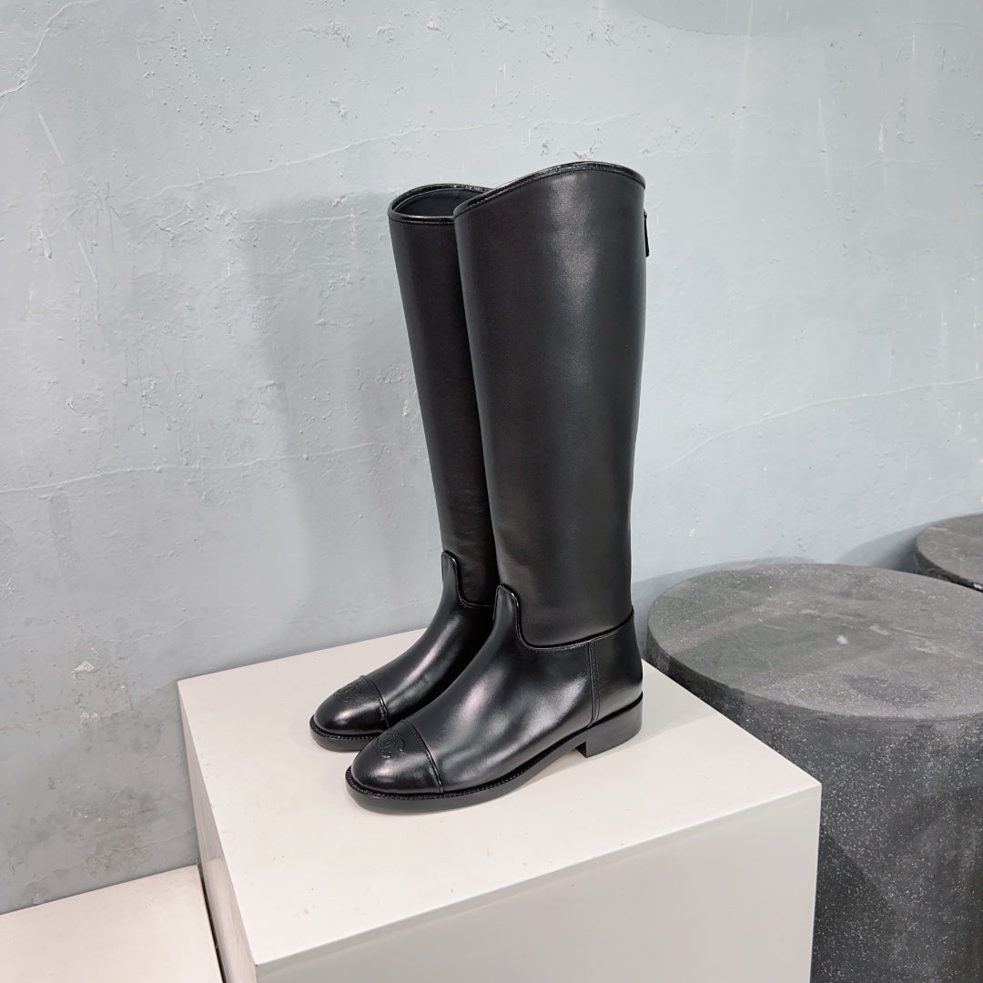 Chanel Knee-High Zipper Boots 25S 25 mm in Black Lambskin