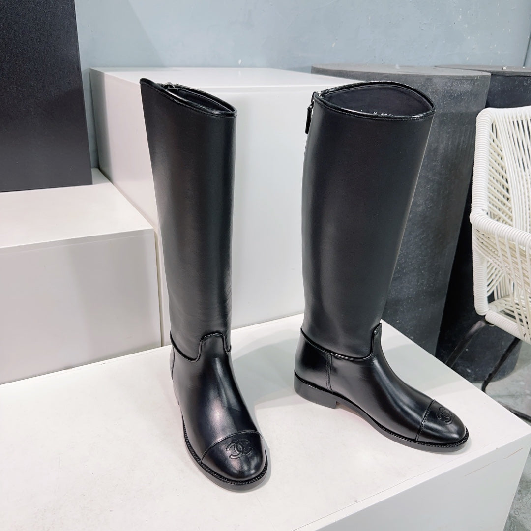 Chanel Knee-High Zipper Boots 25S 25 mm in Black Lambskin