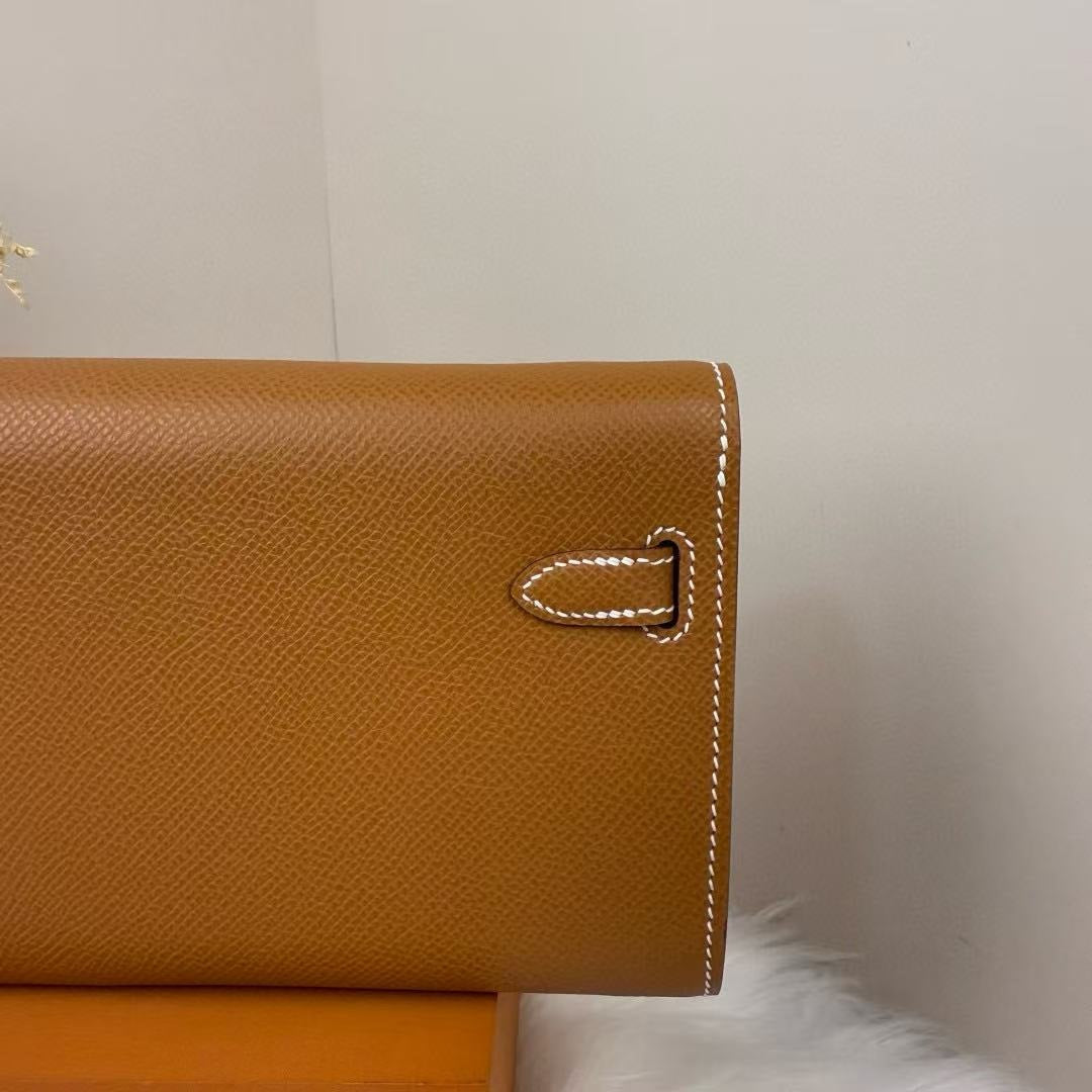 Hermes Kelly Classique to Go Wallet 20 in Brown Calfskin Gold Hardware