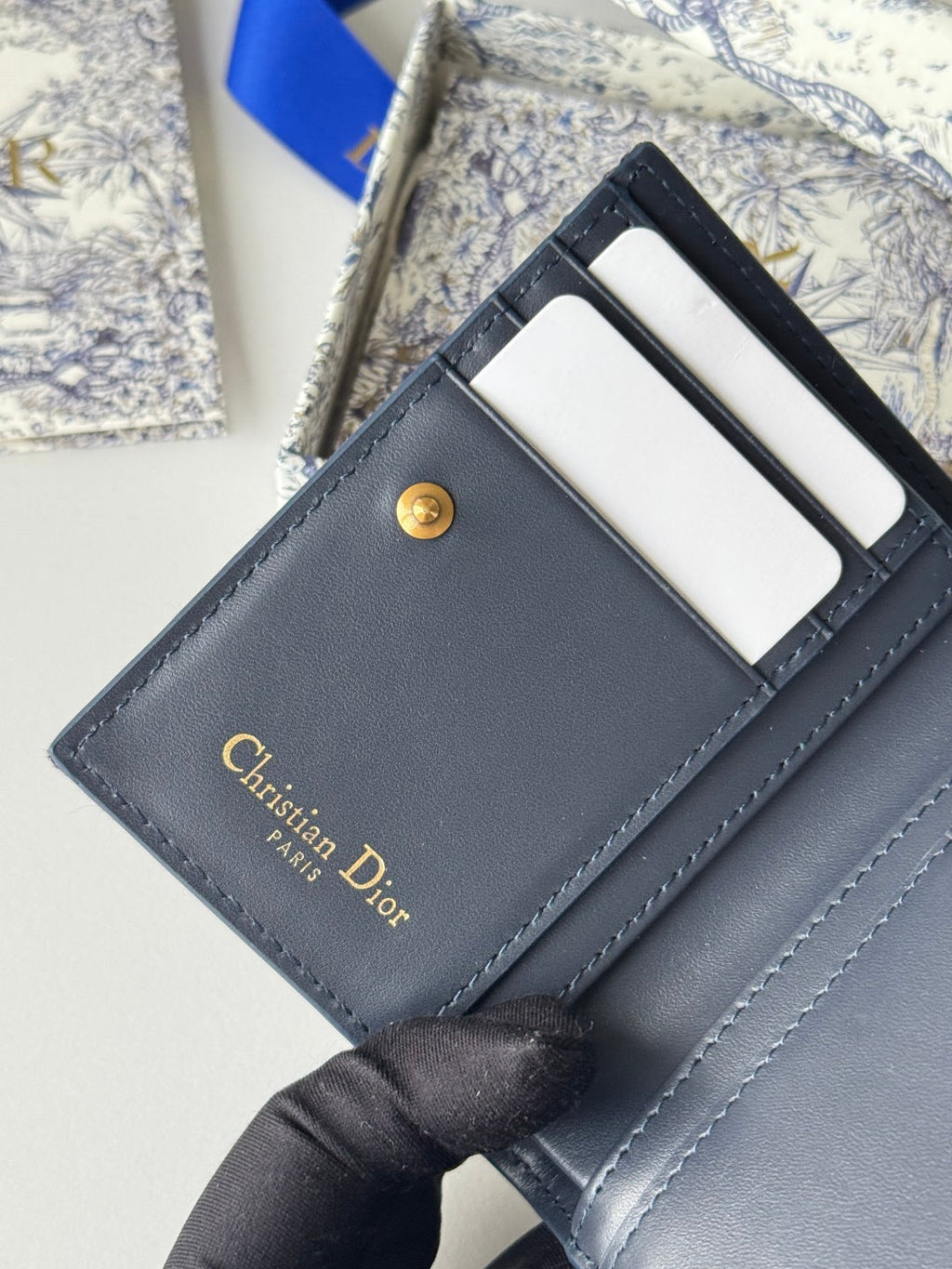 Chanel Dior 25S 30 Montaigne Dahlia Wallet 11 in Blue Dior Oblique Jacquard