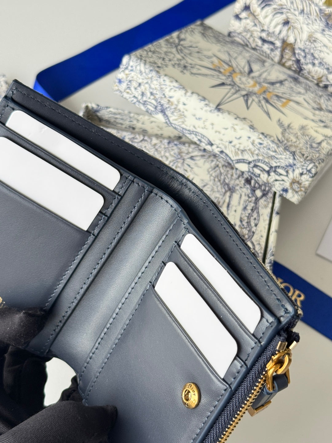 Chanel Dior 25S 30 Montaigne Dahlia Wallet 11 in Blue Dior Oblique Jacquard