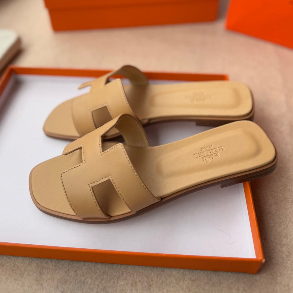 Hermes 0RAN Sandals in Tortilla Brown Calfskin