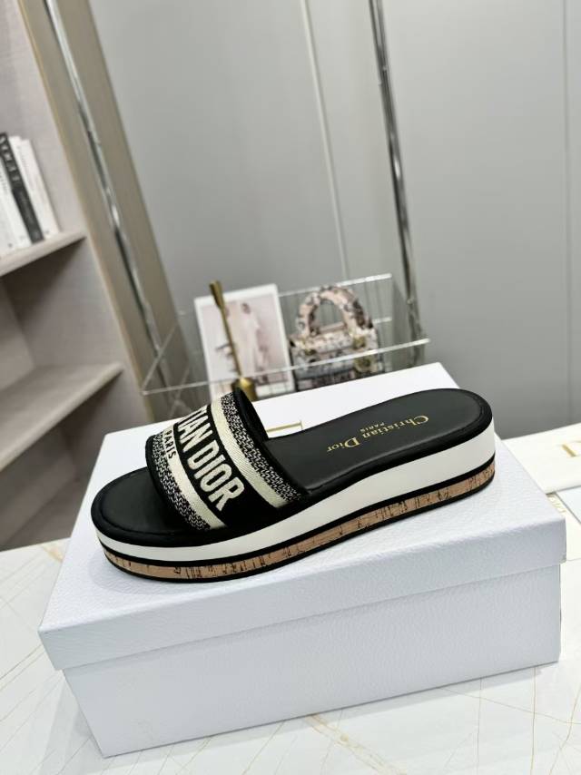 Dior CD Dway Platform Slide in Black and White Cotton Embossed Logo