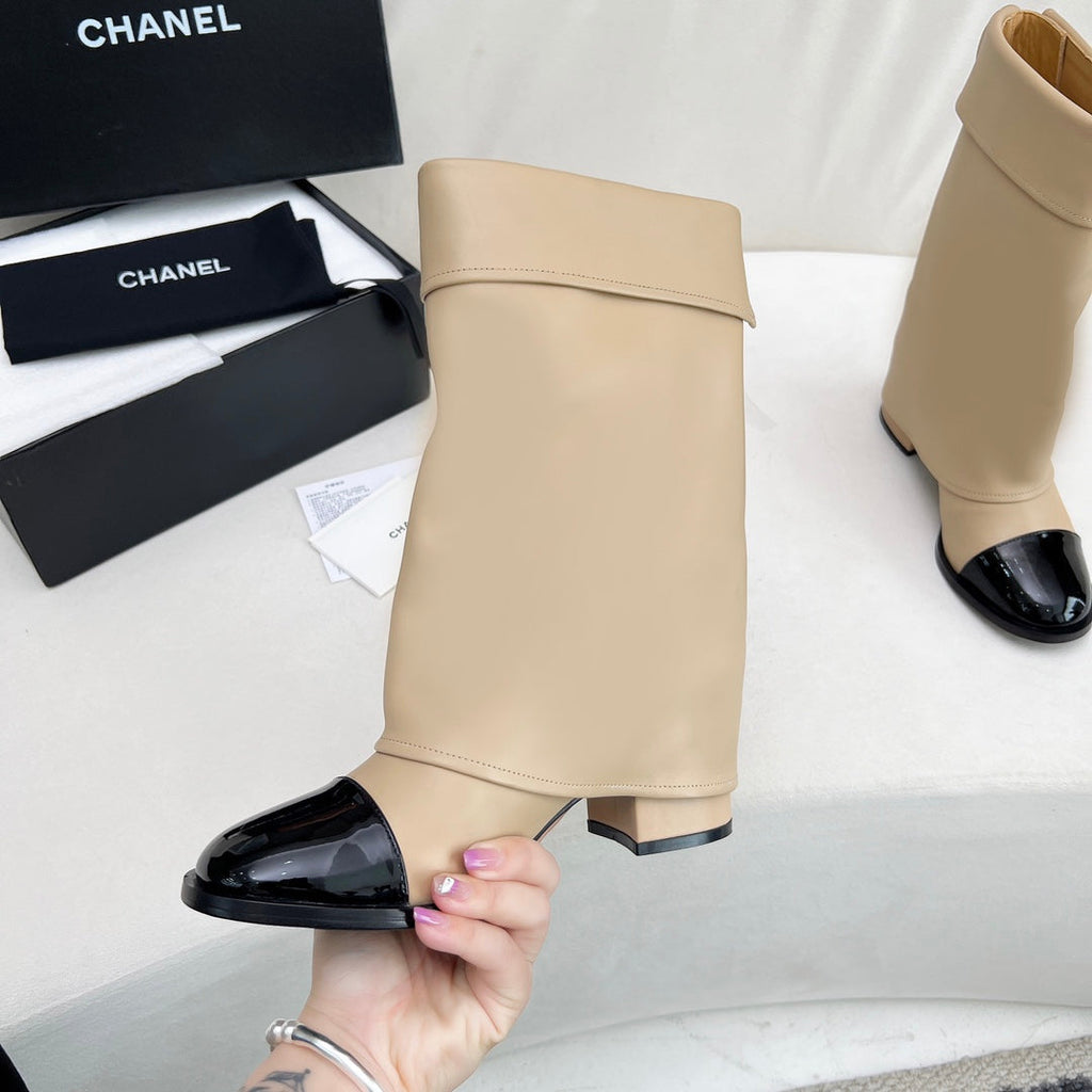 Chanel Short Boots 55 mm in Beige Cream Lambskin with Gold Hardware