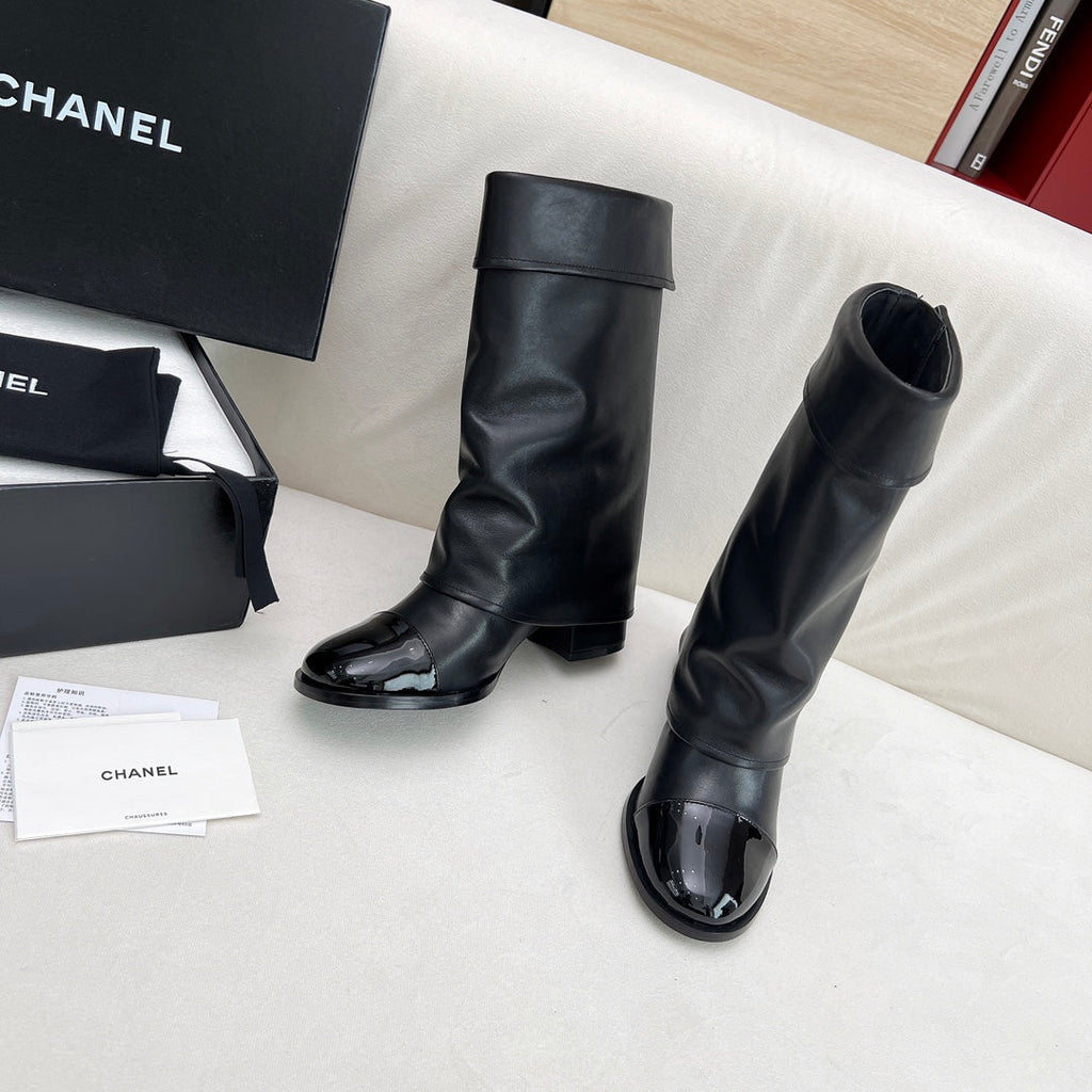 Chanel Short Boots 55 mm in Black Lambskin with Gold Hardware
