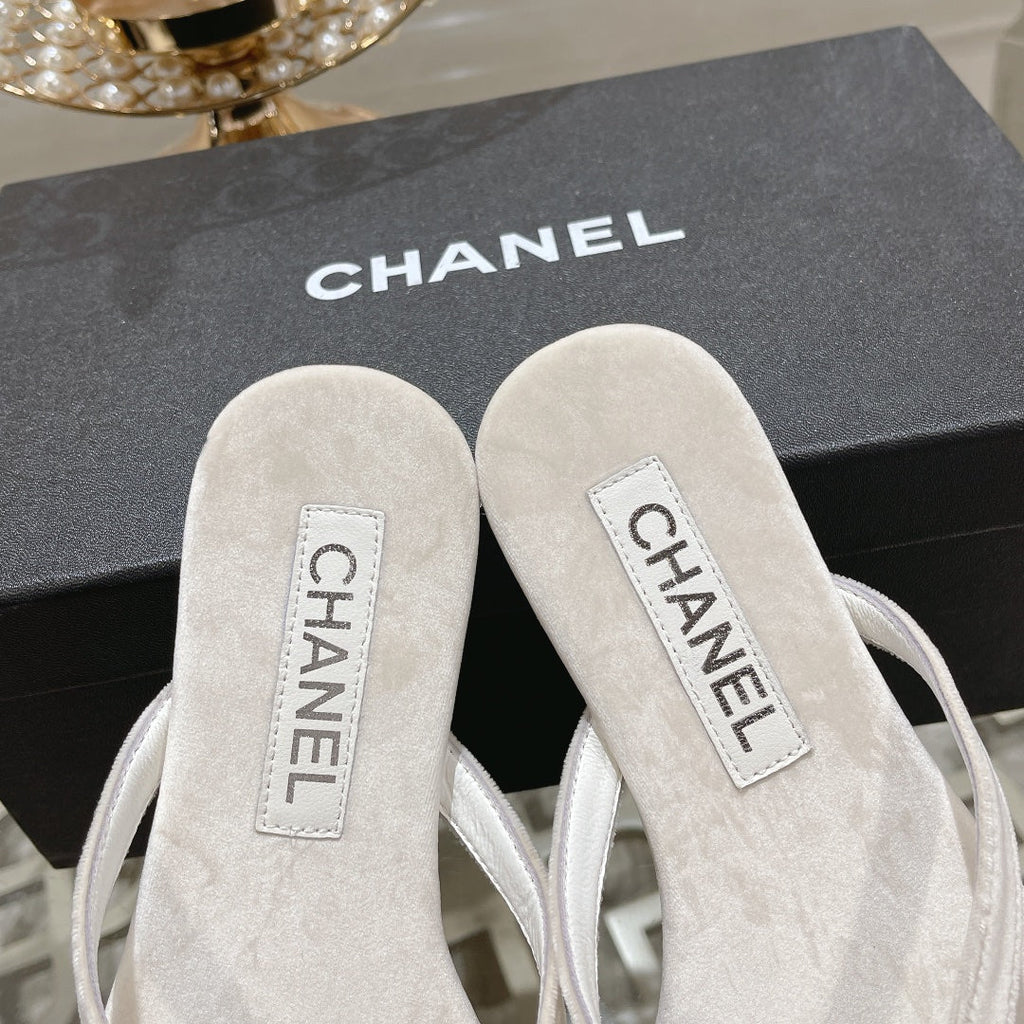 Chanel Double Flip Flop Thongs White Sheepskin