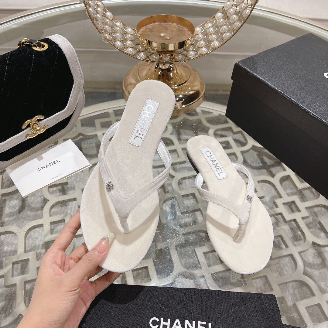 Chanel Double Flip Flop Thongs White Sheepskin