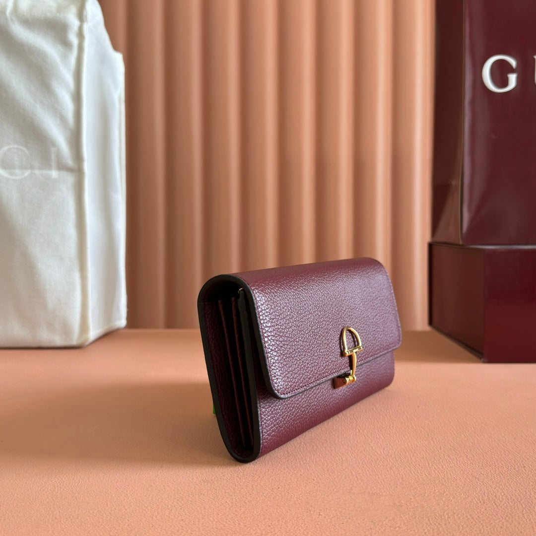 Gucci Softbit Continental Wallet 19 in Rosso Ancora Red Calfskin Gold Hardware