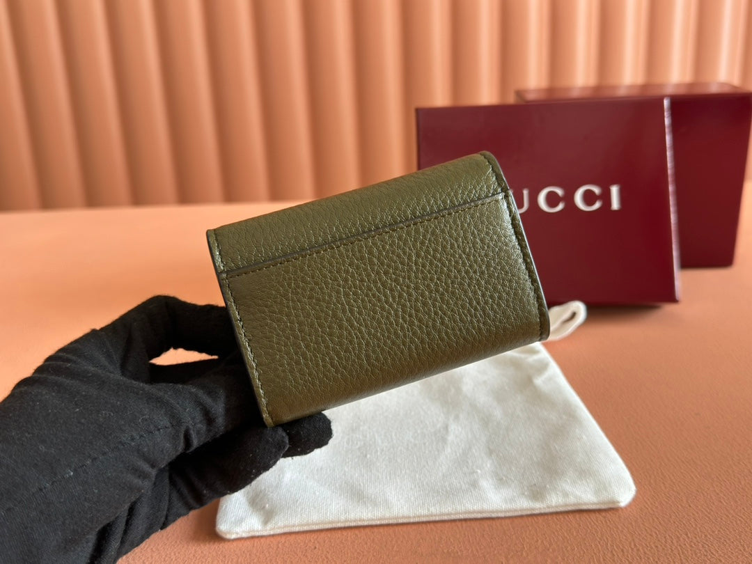 Gucci Softbit Card Case 10.5 in Green Grainy Calfskin Gold Hardware