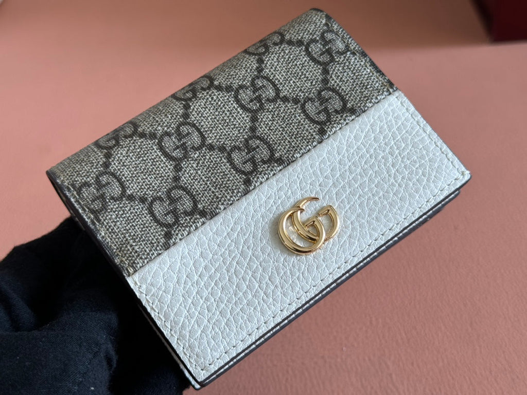 Gucci Marmont Bi-Colour Card Case Wallet 11 in Beige Ebony Canvas White Calfskin