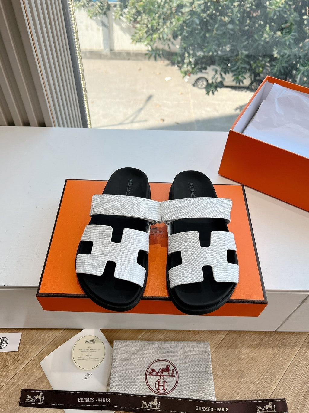 Hermes Chypre Sandal in White Shiny Grained Calfskin