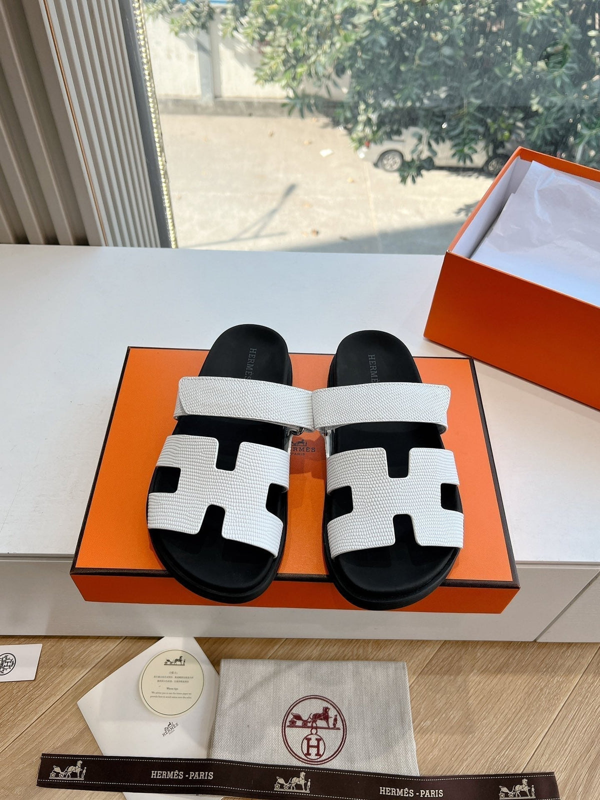 Hermes Chypre Sandal in White Shiny Grained Calfskin