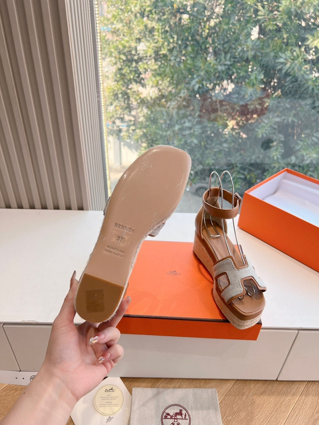 Hermes Elda Espadrille in White Fabric and Bronze Brown Calfskin