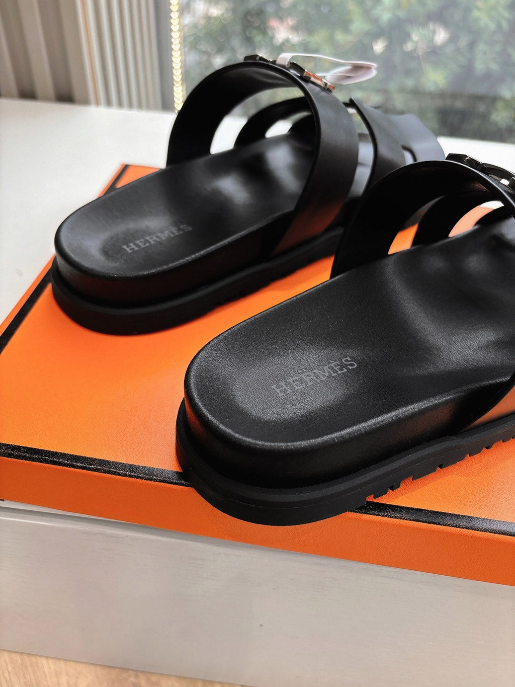 Hermes Chypre Sandal in Black Calfskin