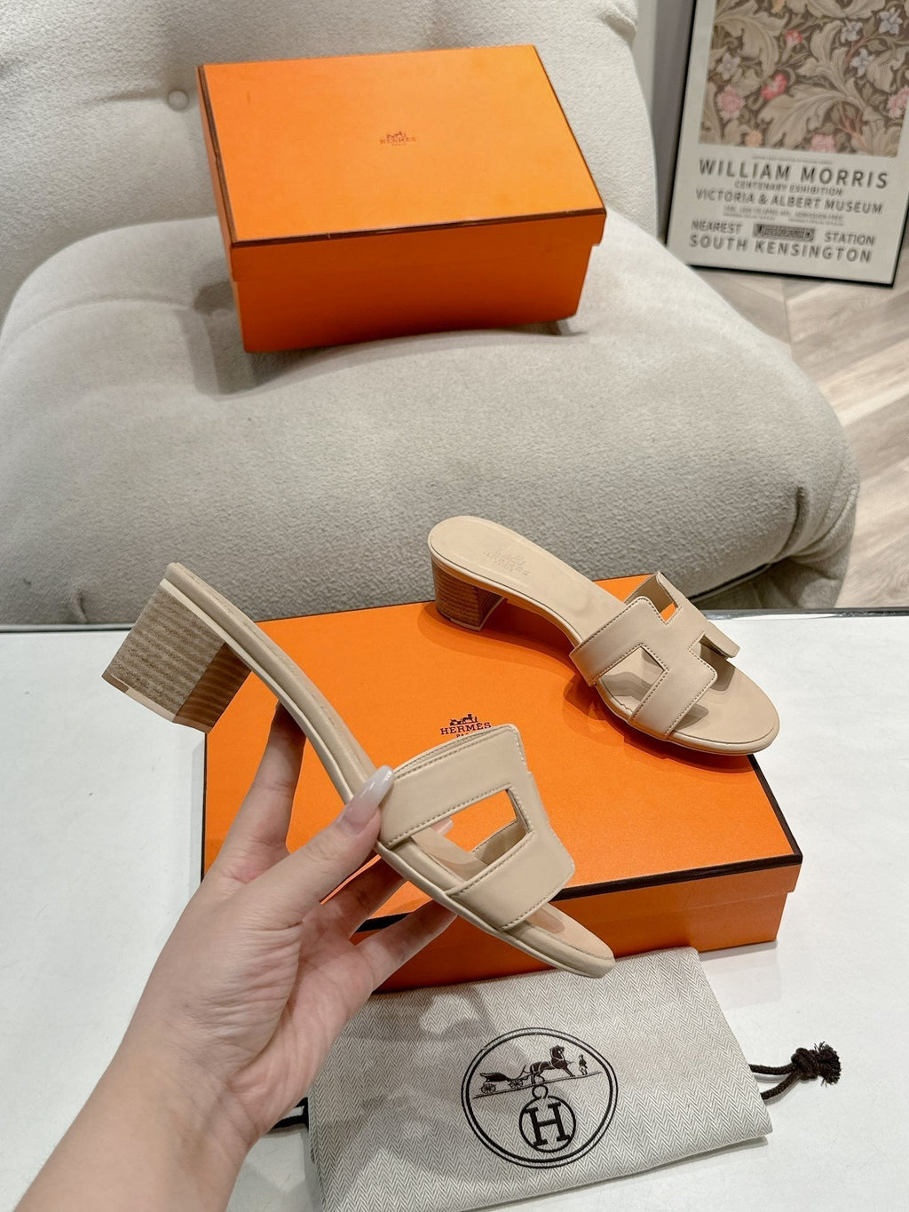 Hermes 0ASIS Sandal White Cream Calfskin Classic