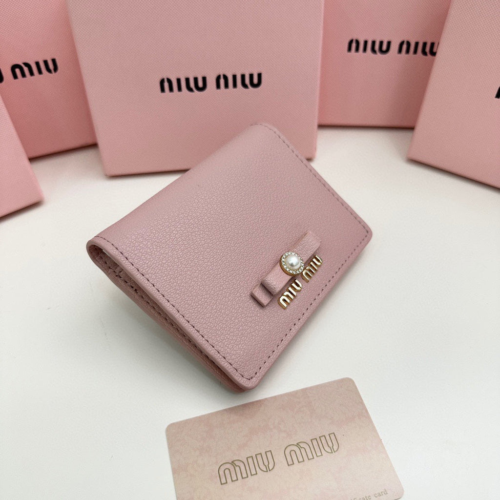 Small Wallet 11 in Light Pink Calfskin