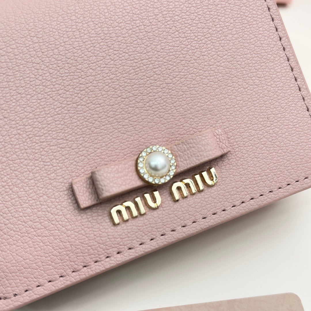 Small Wallet 11 in Light Pink Calfskin