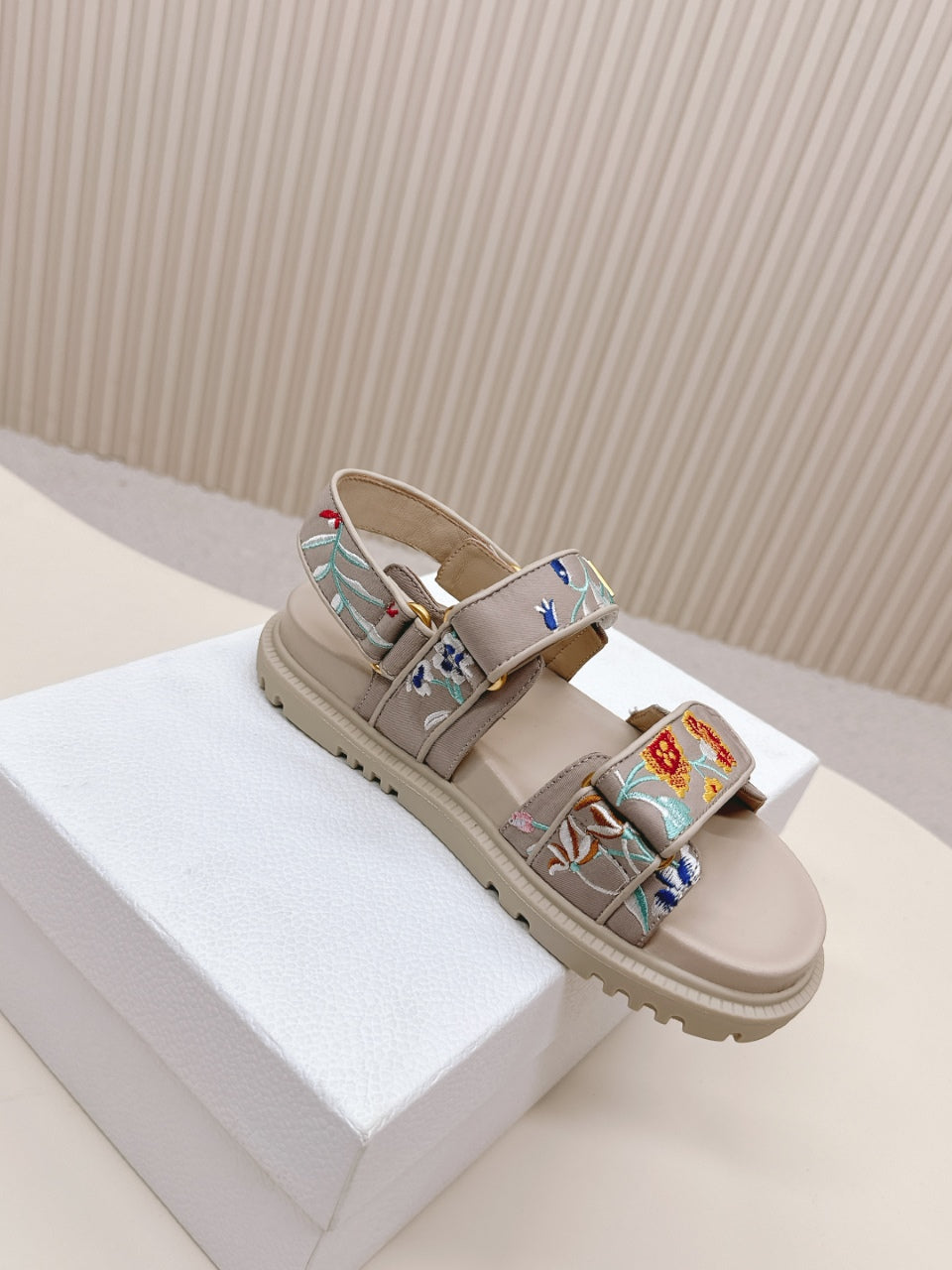 Dior Back-Strap Sandals 25S in Beige Calfskin Embroidered with Petites Fleurs