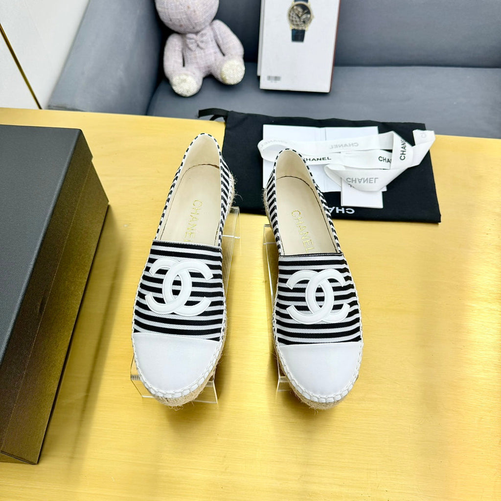 Chanel Slip-On 25S in Black and White Fabric with Striped Pattern