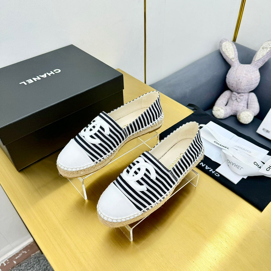 Chanel Slip-On 25S in Black and White Fabric with Striped Pattern