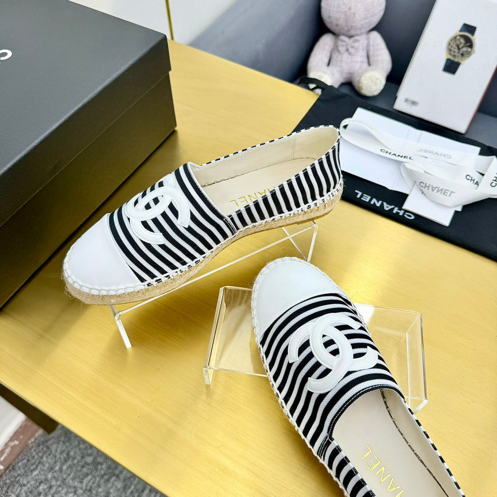 Chanel Slip-On 25S in Black and White Fabric with Striped Pattern