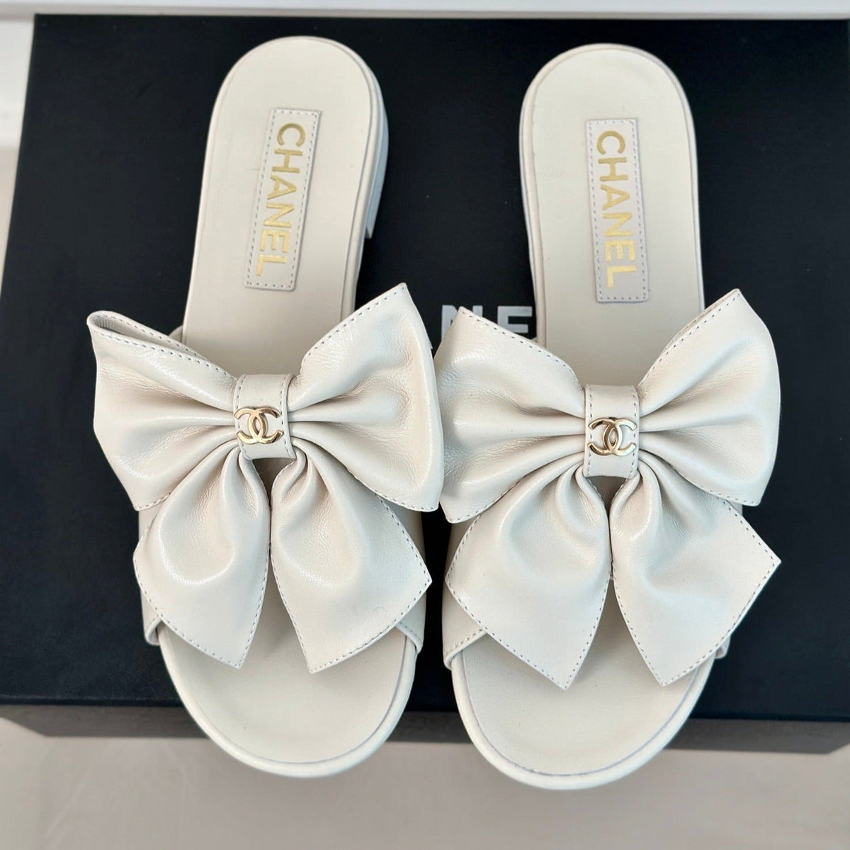 Chanel Double Big Bow Flat Sandals Sheepskin White Cream