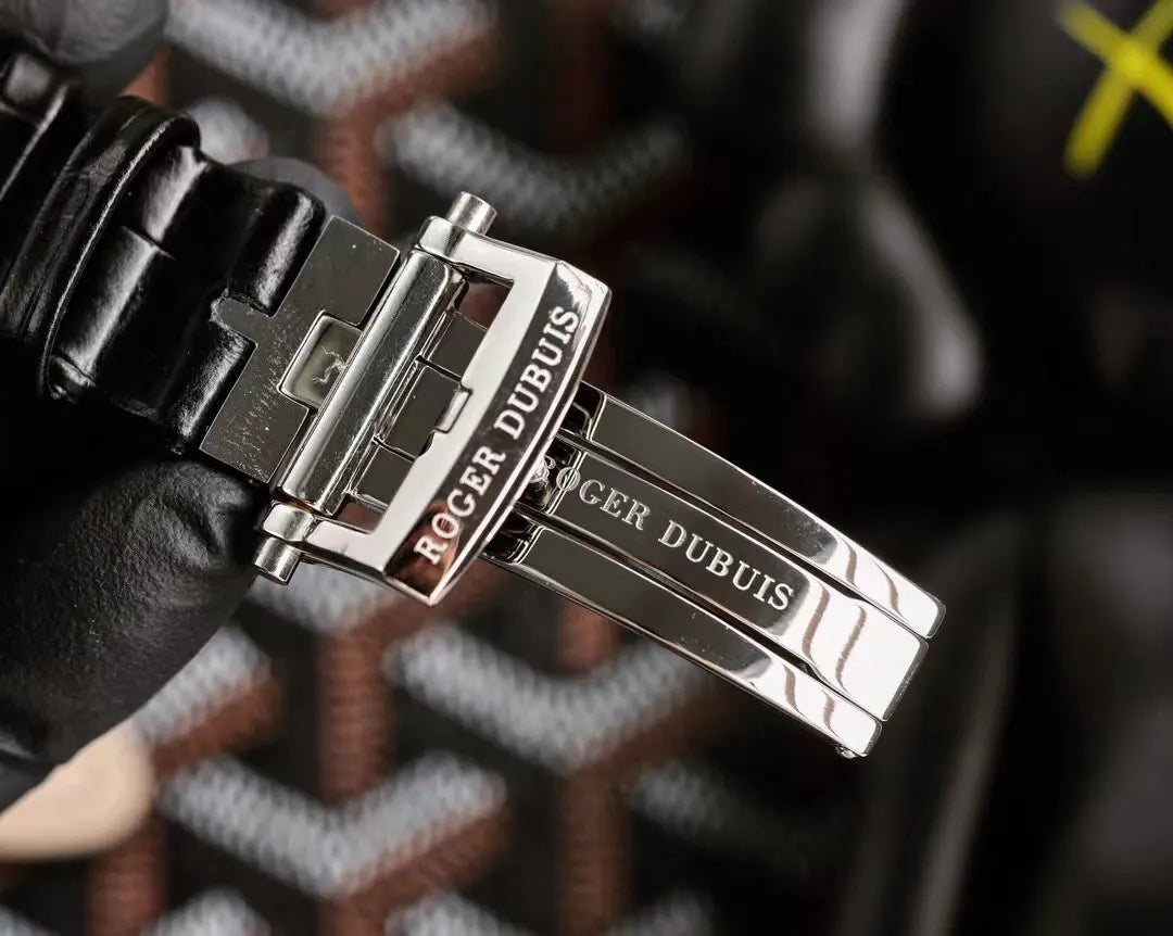 Roger Dubuis Knights Black - Hình 4