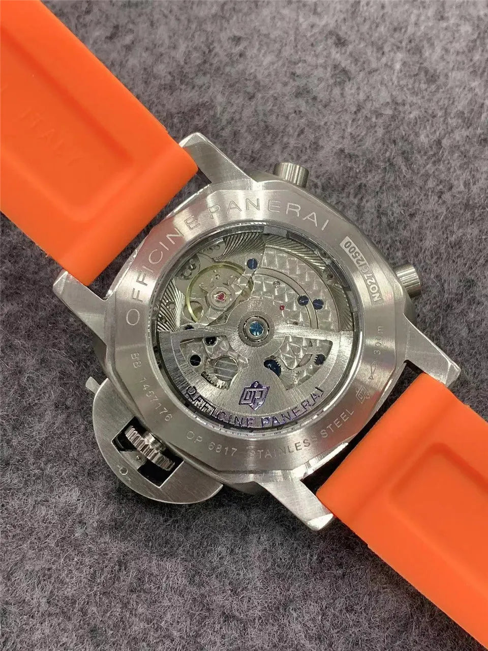 Panerai Orange Rubber Americas Cup - Hình 3