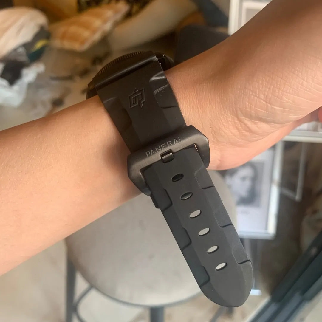 Panerai Carbon Black Dial - Hình 2