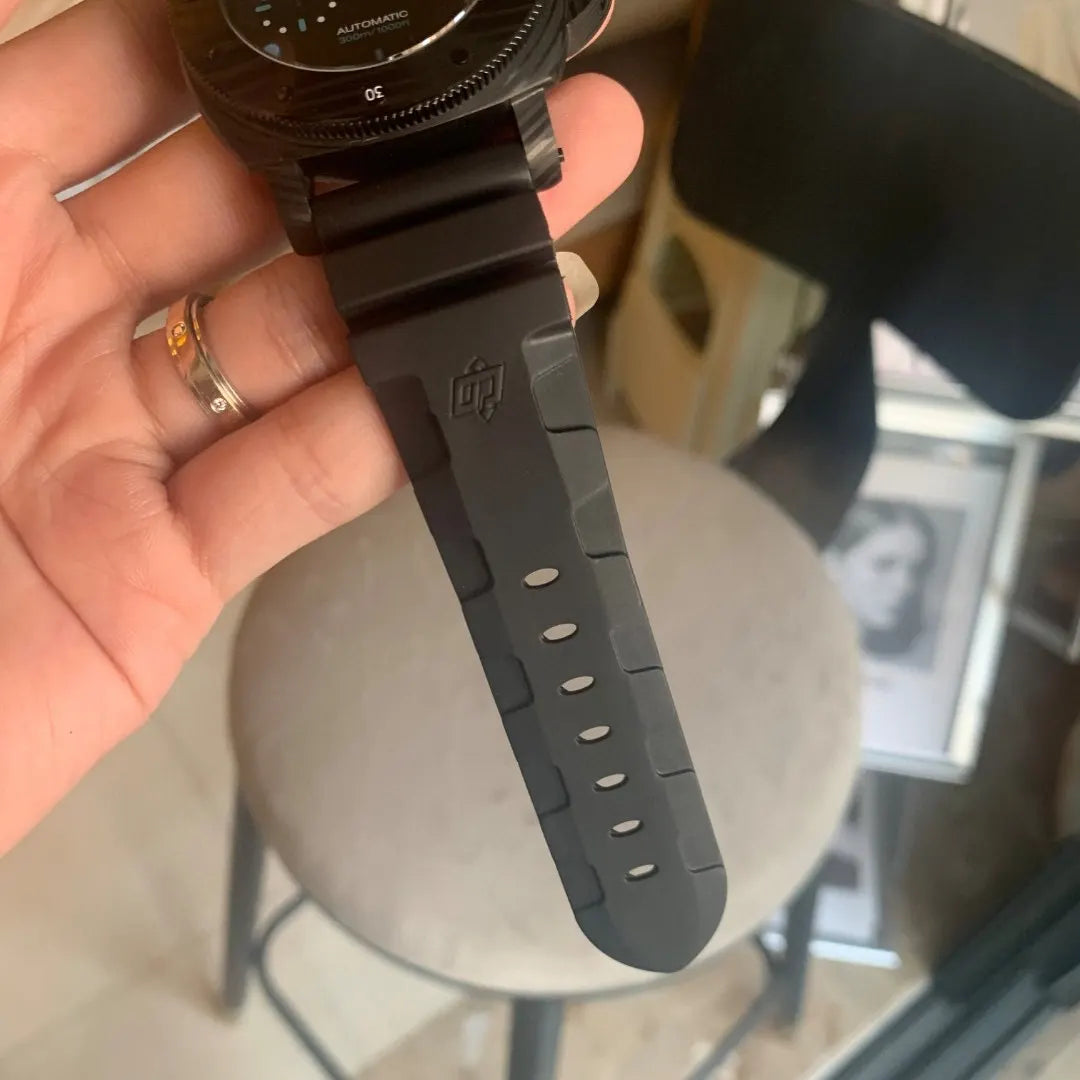 Panerai Carbon Black Dial - Hình 4