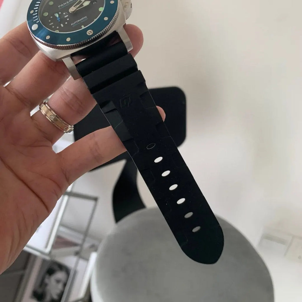 Panerai Submersible Blue Bezel - Hình 9