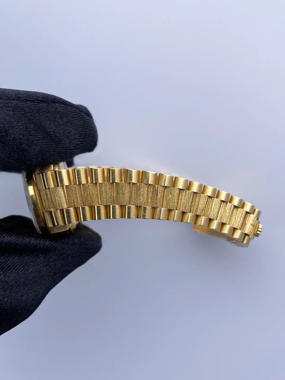Rolex Gold Diamond Black Dial - Hình 5