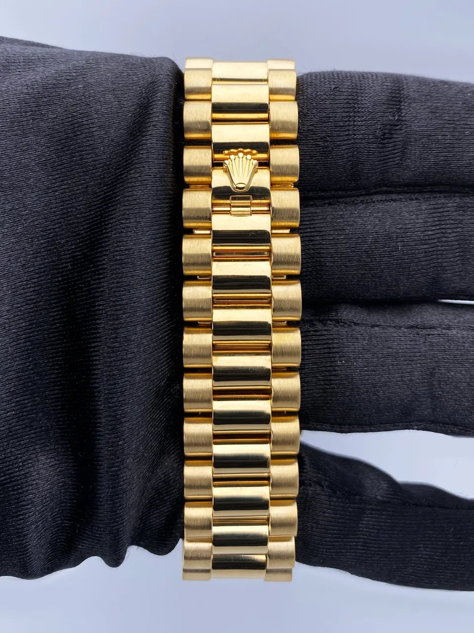 day Rolex Gold Diamond Pave - Hình 6