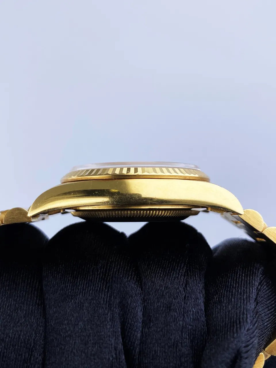 Rolex Day-Date 36 Yellow Gold - Hình 5