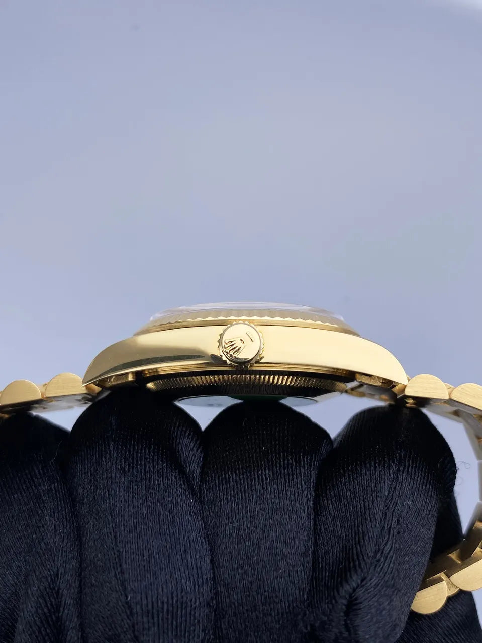 president Rolex Day-Date Gold Black Dial - Hình 3