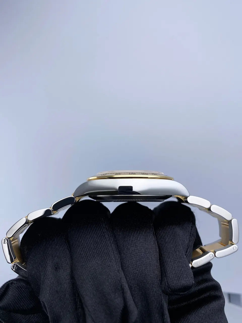 two Rolex Daytona Gold Champagne - Hình 4