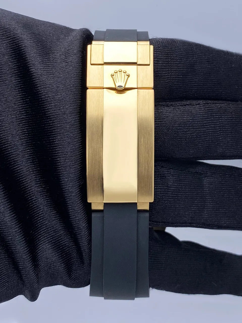 Rolex Gold Rubber Yacht-Master - Hình 7