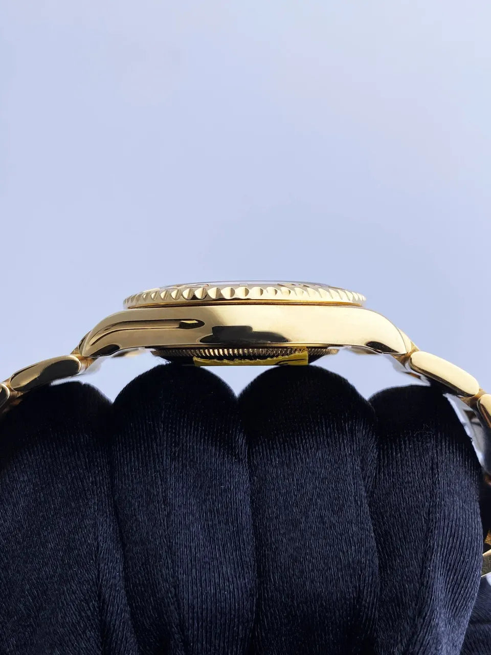 Rolex Yacht-Master 40 Yellow Gold Blue Dial - Hình 5