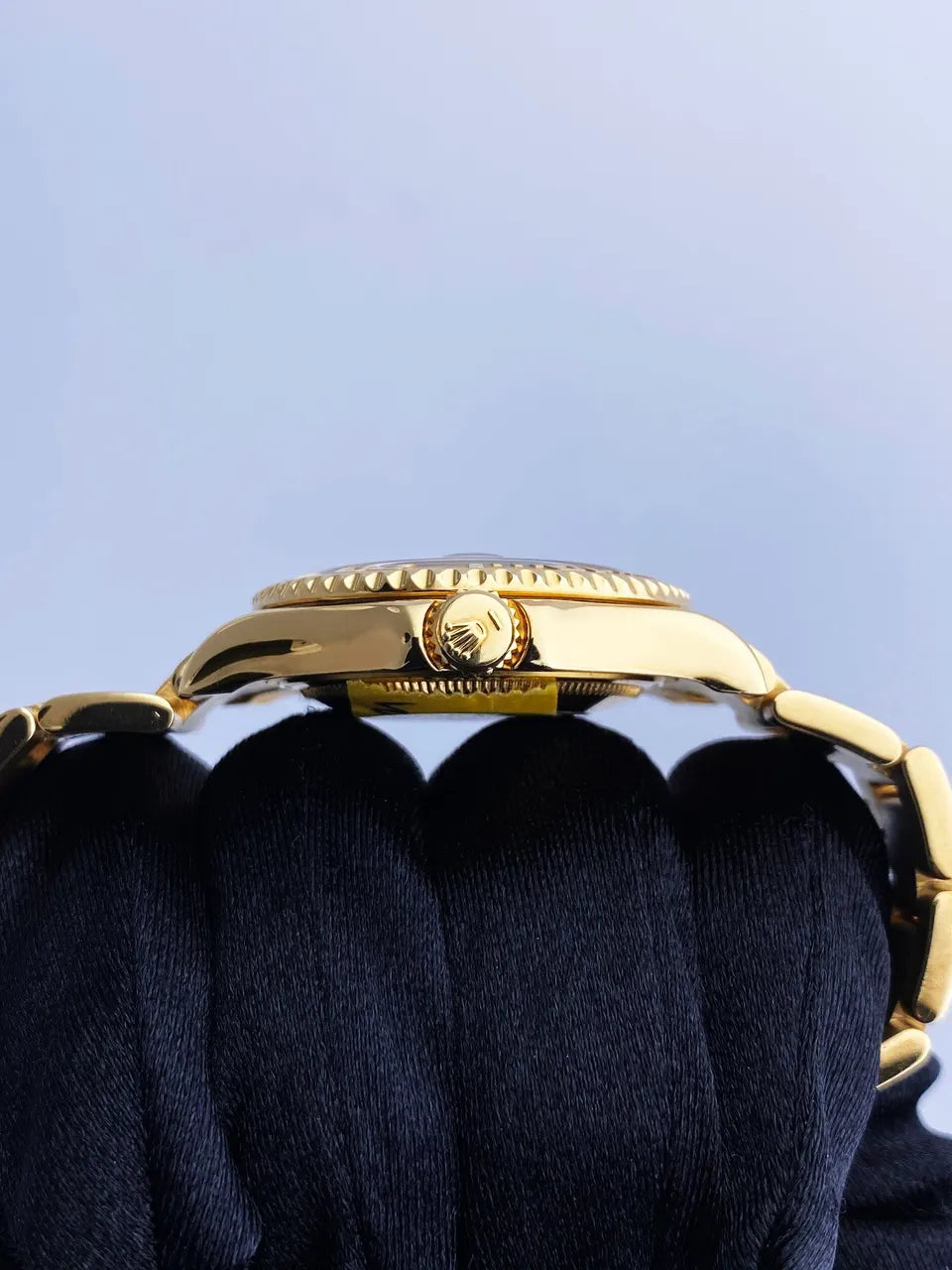 Rolex Yacht-Master 40 Yellow Gold Blue Dial - Hình 4