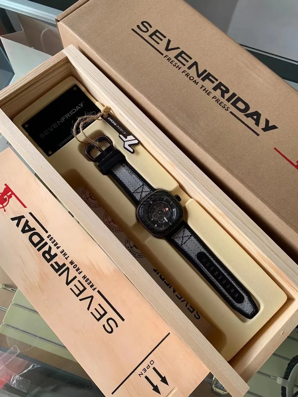 SevenFriday P3C/07 Watch - Hình 9